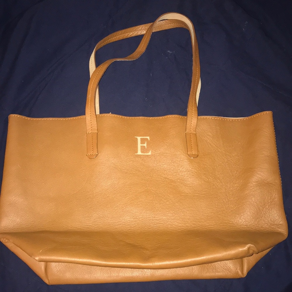 like new mark and graham everyday leather tote *E*